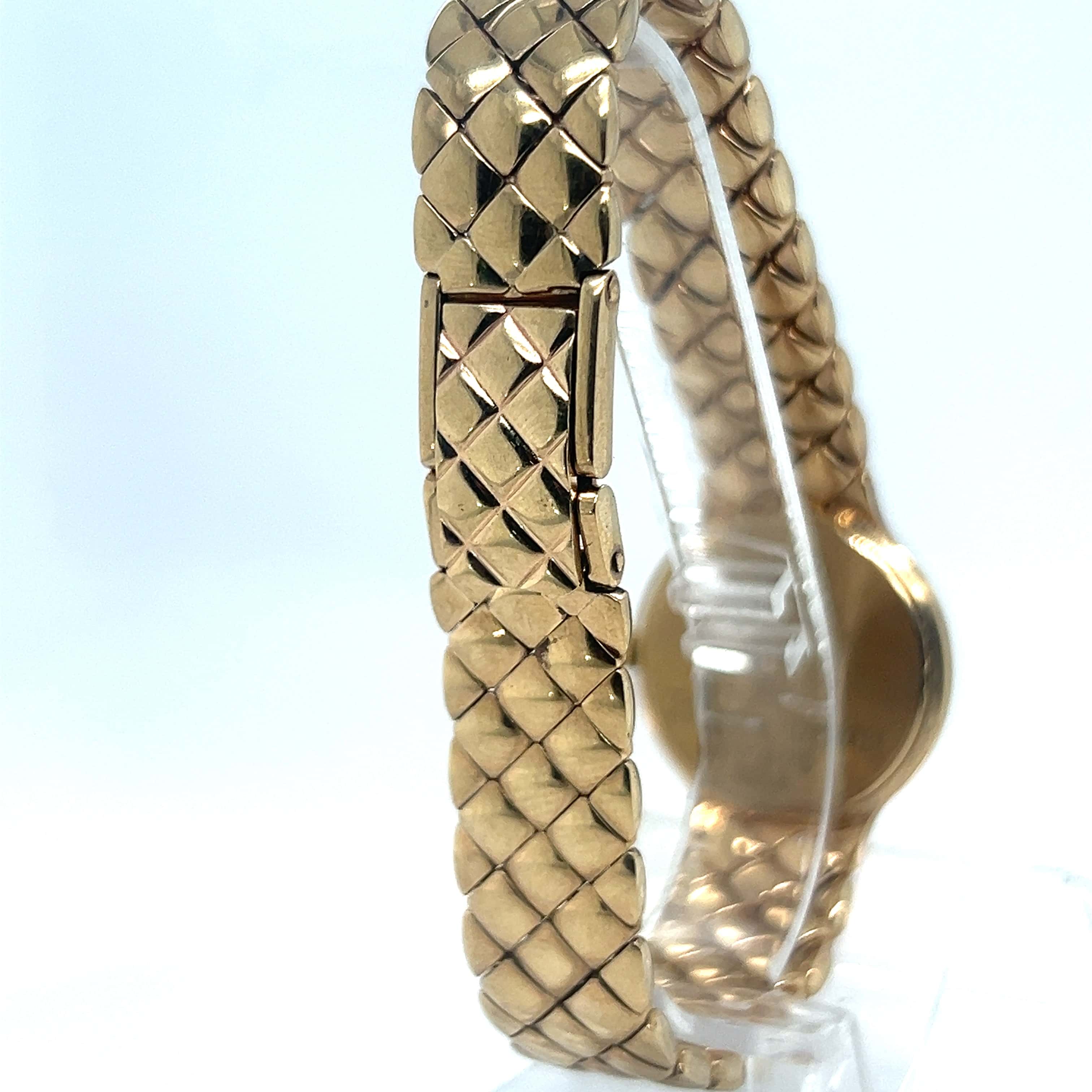 Bueche Girod 9ct Gold Ladies Wrist Watch with Gold Bracelet - Image 4